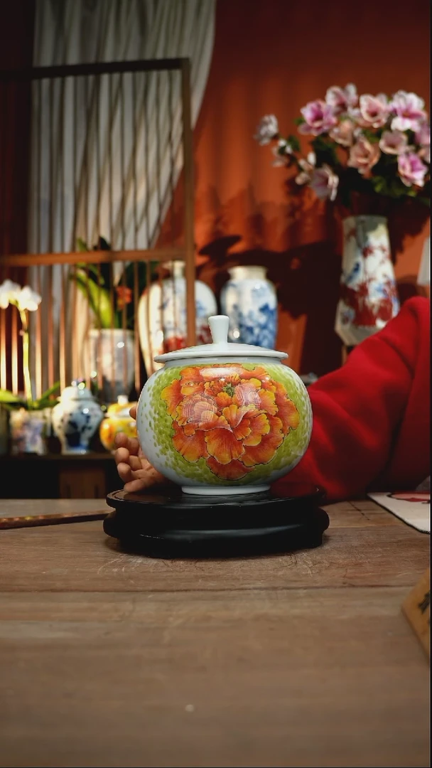 当代景德镇设计师釉下手绘陶瓷花瓶