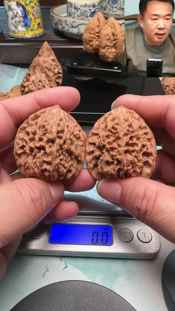 【闪购商品】文玩核桃吊坠40满天星