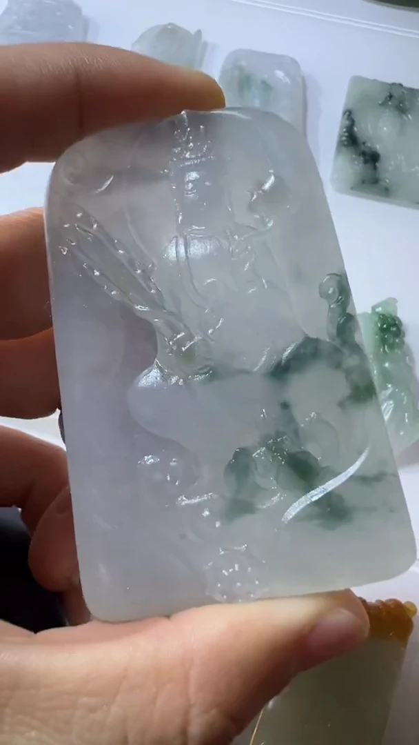 未镶嵌定制翡翠虚空