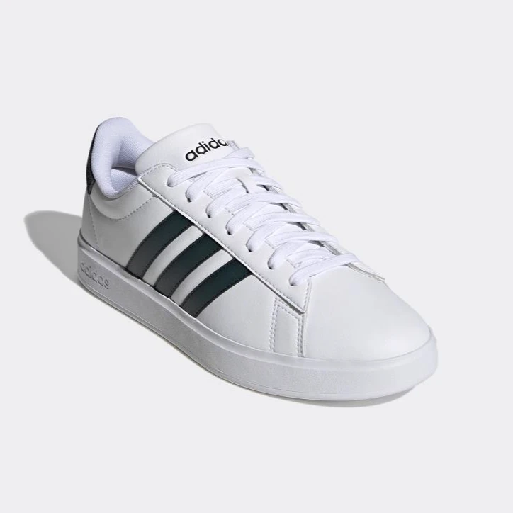【瑕疵慎拍】Adidas/阿迪达斯运动鞋（左右脚发黄微脏) 6W9204【135】