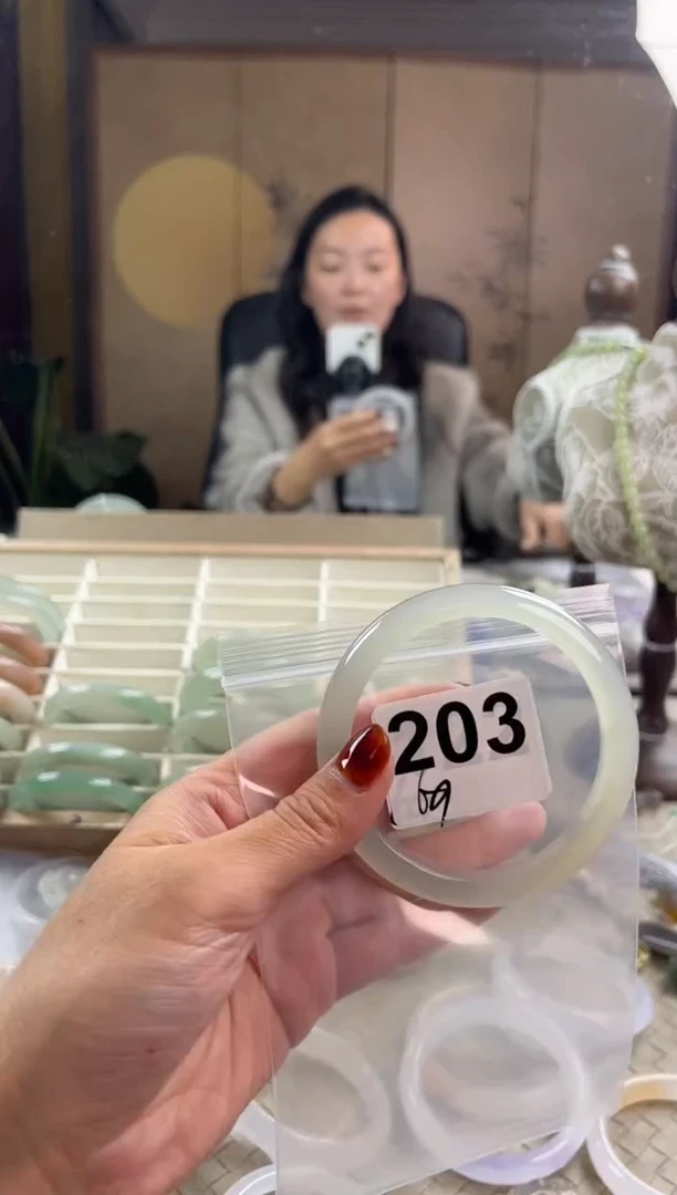 手镯玛瑙/玉髓未镶嵌203