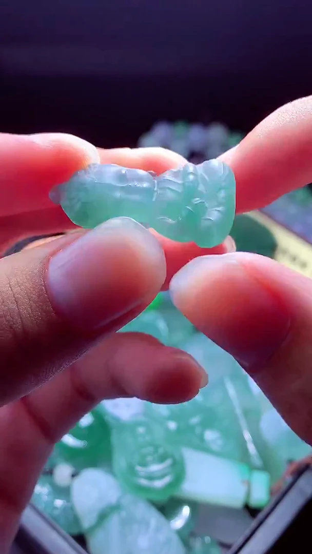 定制翡翠未镶嵌奥*#翡翠毛货定制