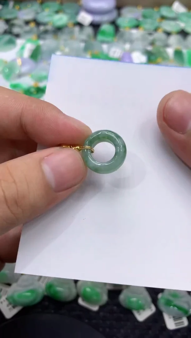 颈饰未镶嵌翡翠天然缅甸翡翠A货