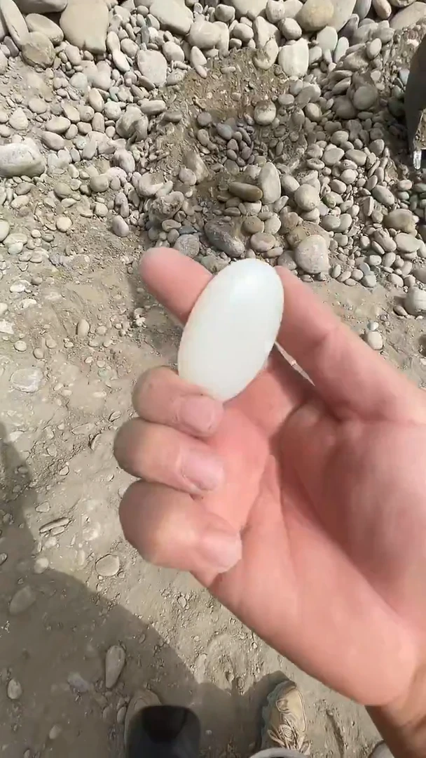 颈饰未镶嵌和田玉0015