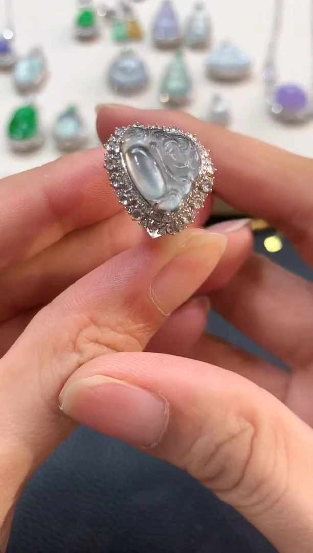 翡翠戒指18K金镶嵌n84