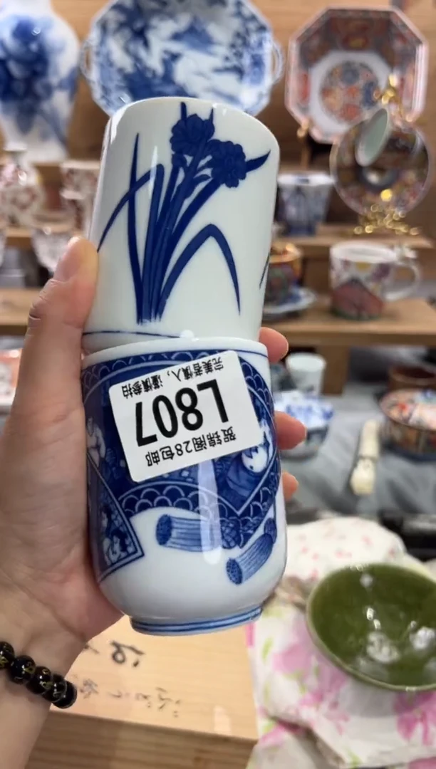 瓷片云*     L807
