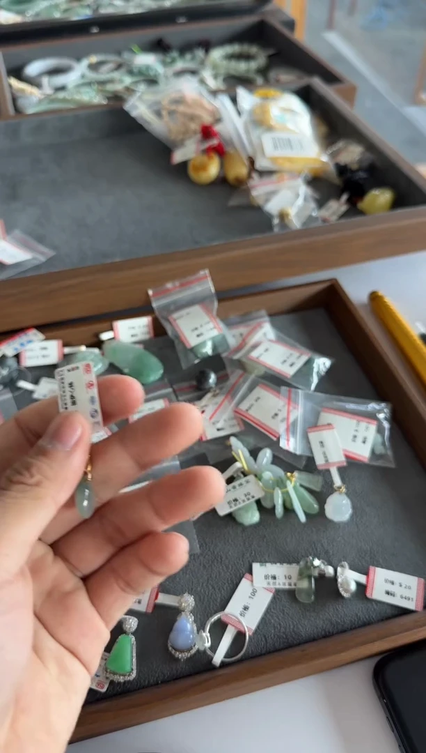 颈饰未镶嵌翡翠?***财5928号买断