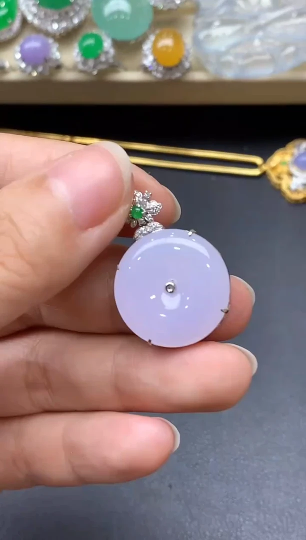 翡翠18K金镶嵌颈饰566-中国好珍宝