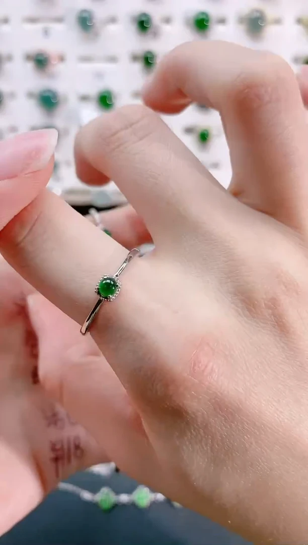 【闪购商品】翡翠戒指银S925镶嵌天然翡翠