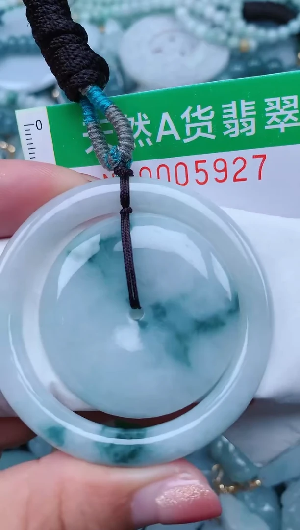 【闪购商品】翡翠未镶嵌颈饰.0005927