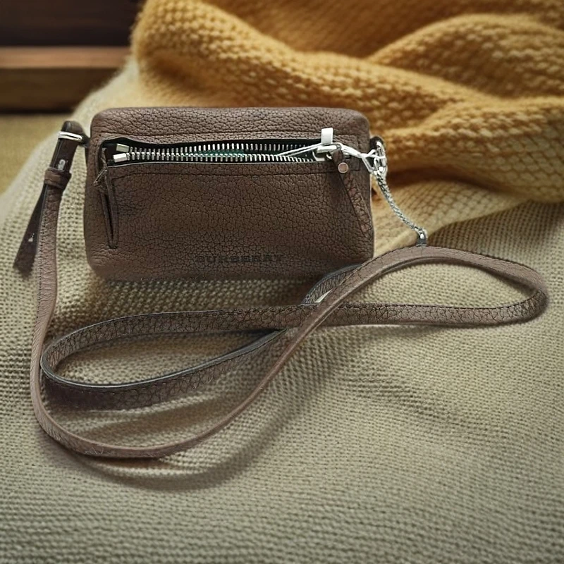 95新 BURBERRY/博柏利 斜挎包1193 4702