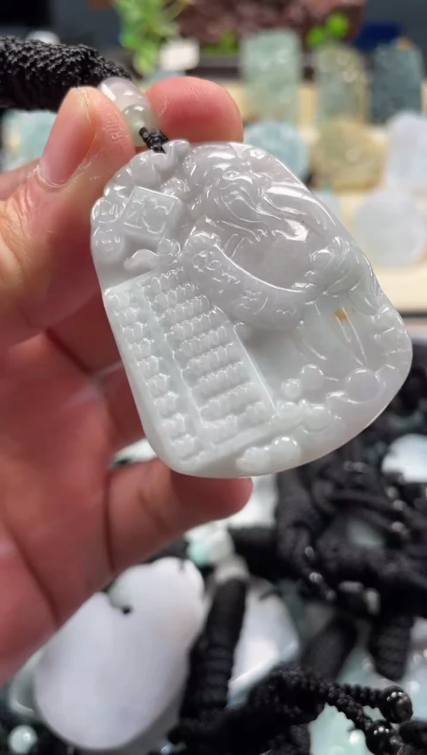 颈饰未镶嵌翡翠12/22/001