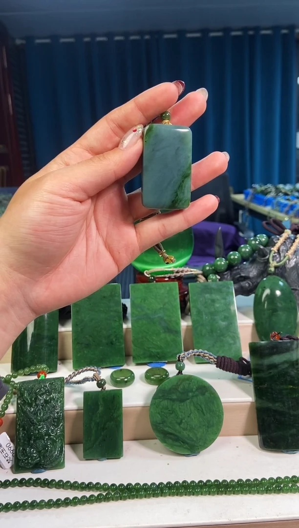 【闪购商品】和田玉挂件未镶嵌1