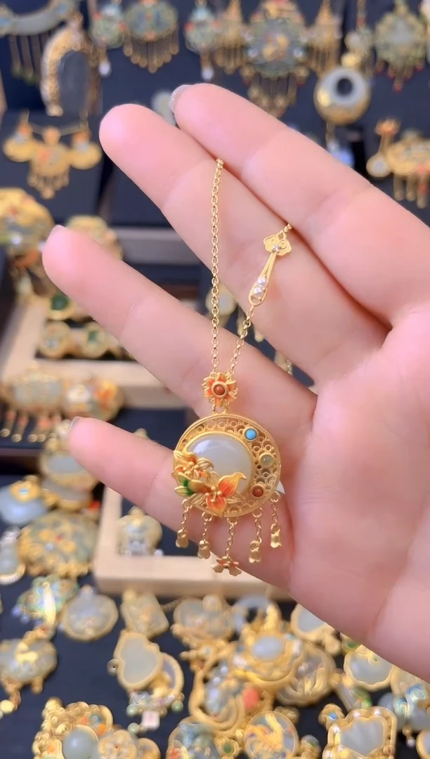 【闪购商品】和田玉吊坠银S925镀金镶嵌珐琅流苏吊坠配如意链