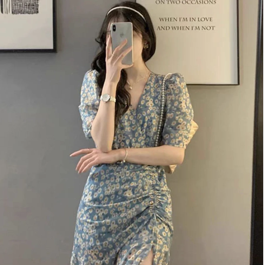2025新款法式高级碎花连衣裙夏季巨好看的微胖mm显瘦遮肉连衣裙