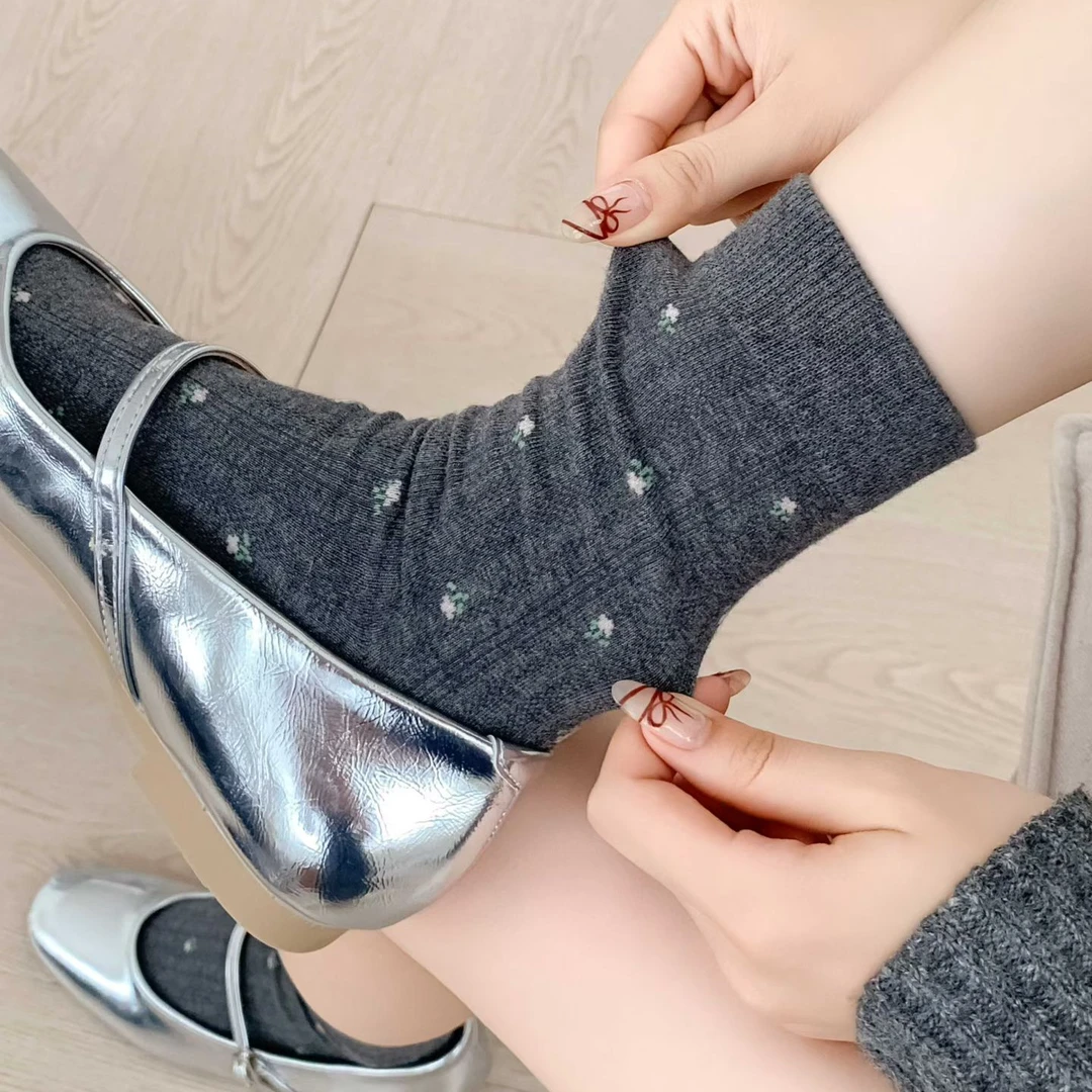袜子女秋冬新款堆堆袜ins潮女袜碎花韩版中筒袜