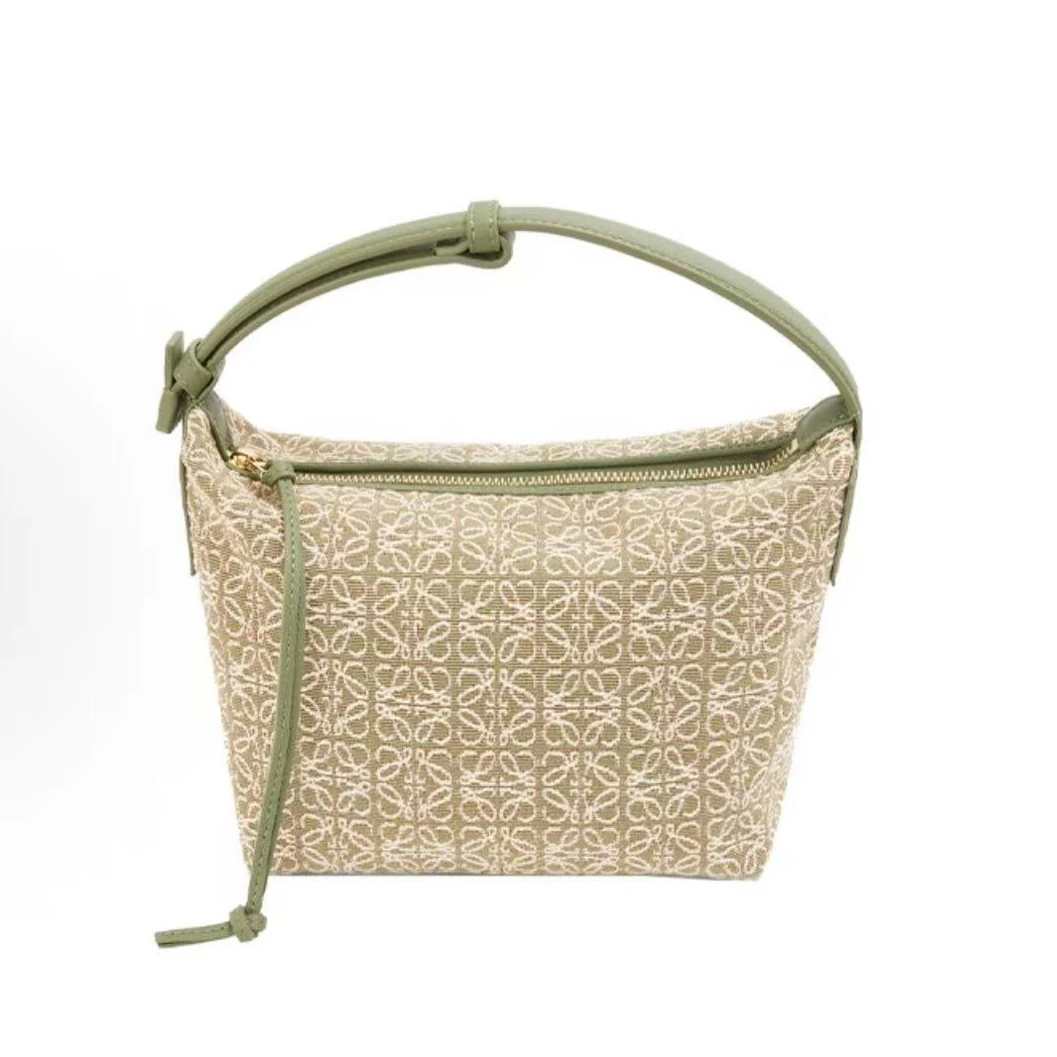 95新 LOEWE/罗意威 胖虎安安/公价0/箱包/两用包/31B2508210089