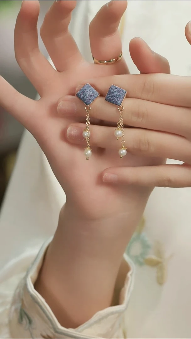 刺绣湘传礼缂丝耳坠