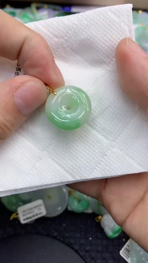 颈饰未镶嵌翡翠天然缅甸A货翡翠