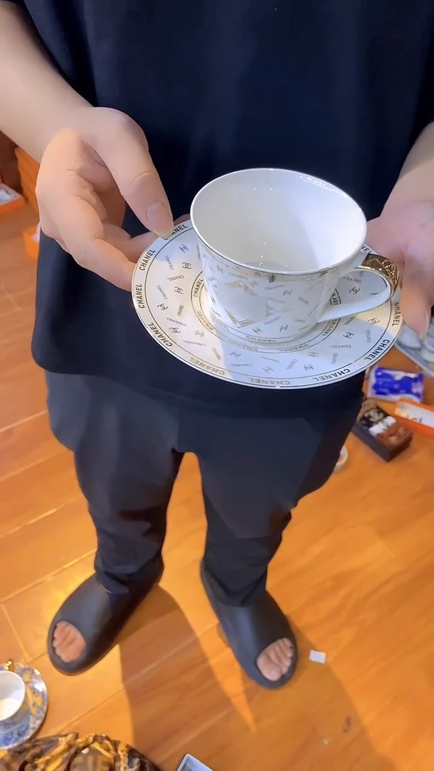 杯鸿辉家品牌瓷器，京东包邮！
