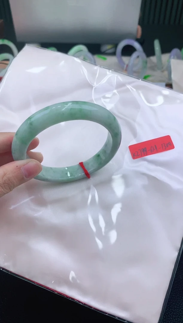 未镶嵌手镯翡翠60