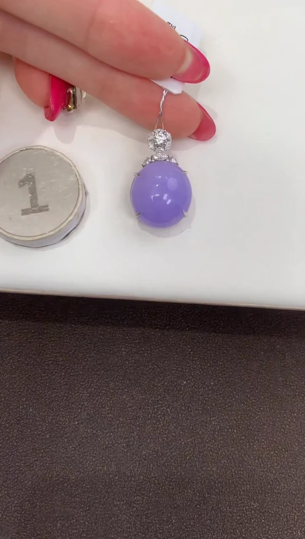 颈饰18K金镶嵌翡翠天然缅甸a货翡翠