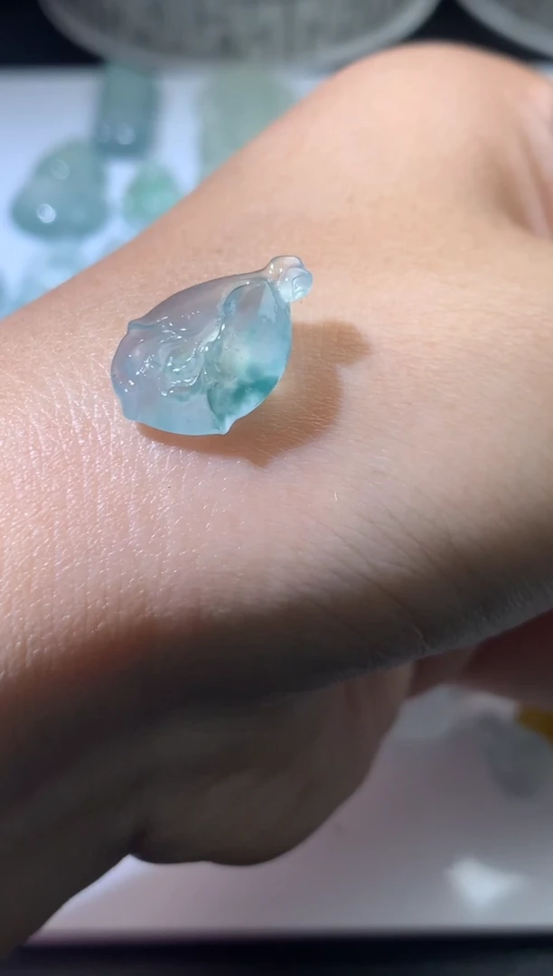 未镶嵌定制翡翠毛货 17*12.3*6