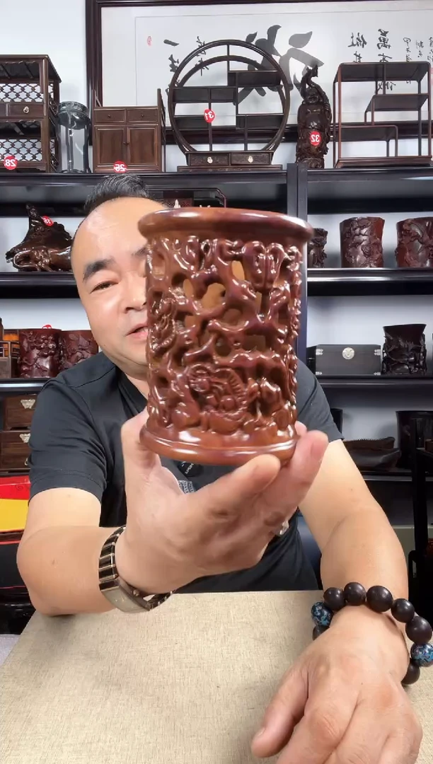 木黄笔筒老李红木工艺品