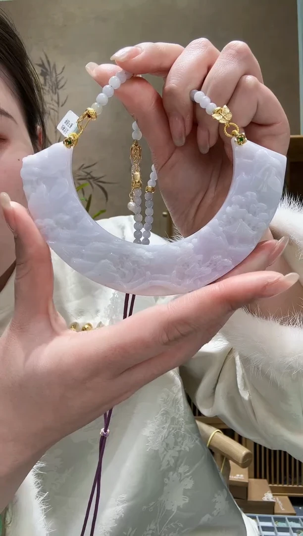 【闪购商品】翡翠颈饰未镶嵌吊坠