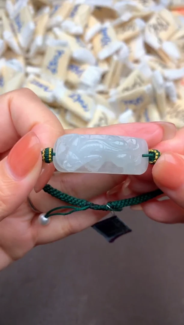 未镶嵌挂件翡翠一