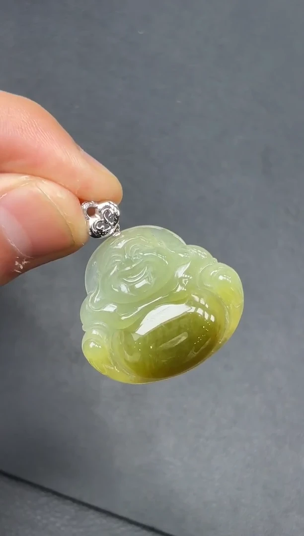 18K金镶嵌挂件翡翠佛公