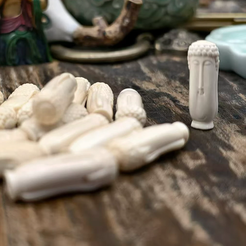 S833【长脸佛】精品猛犸象牙28.6*10左右文玩吊坠精工挂件（发其一）