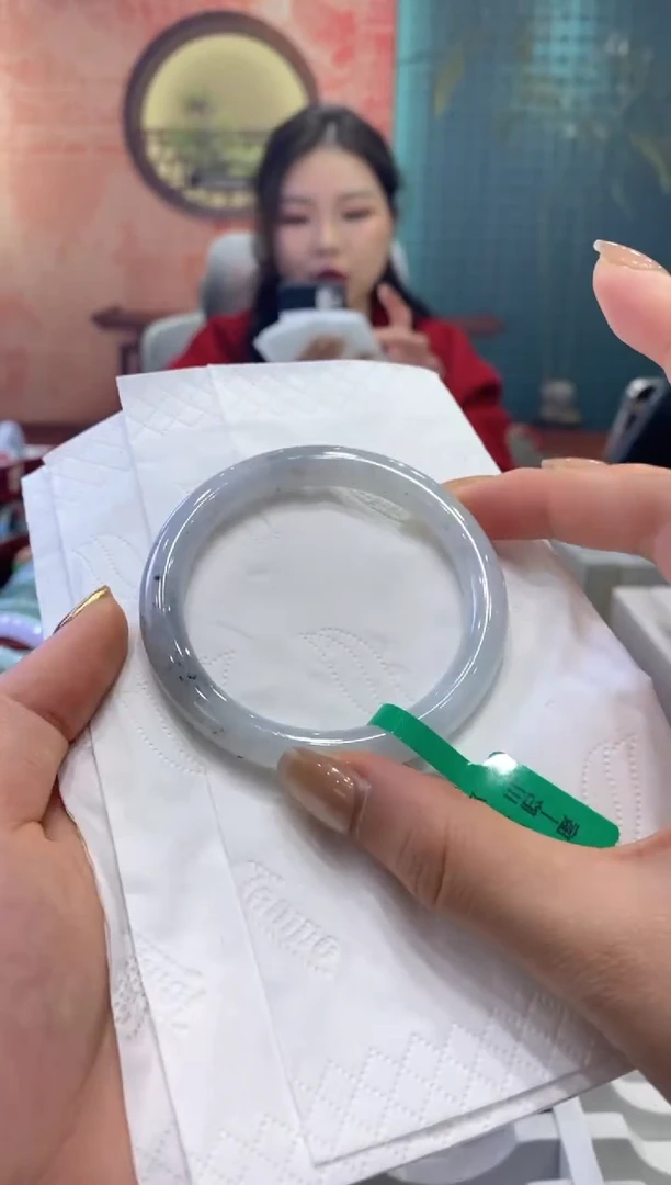 【闪购商品】翡翠手镯未镶嵌多人18458