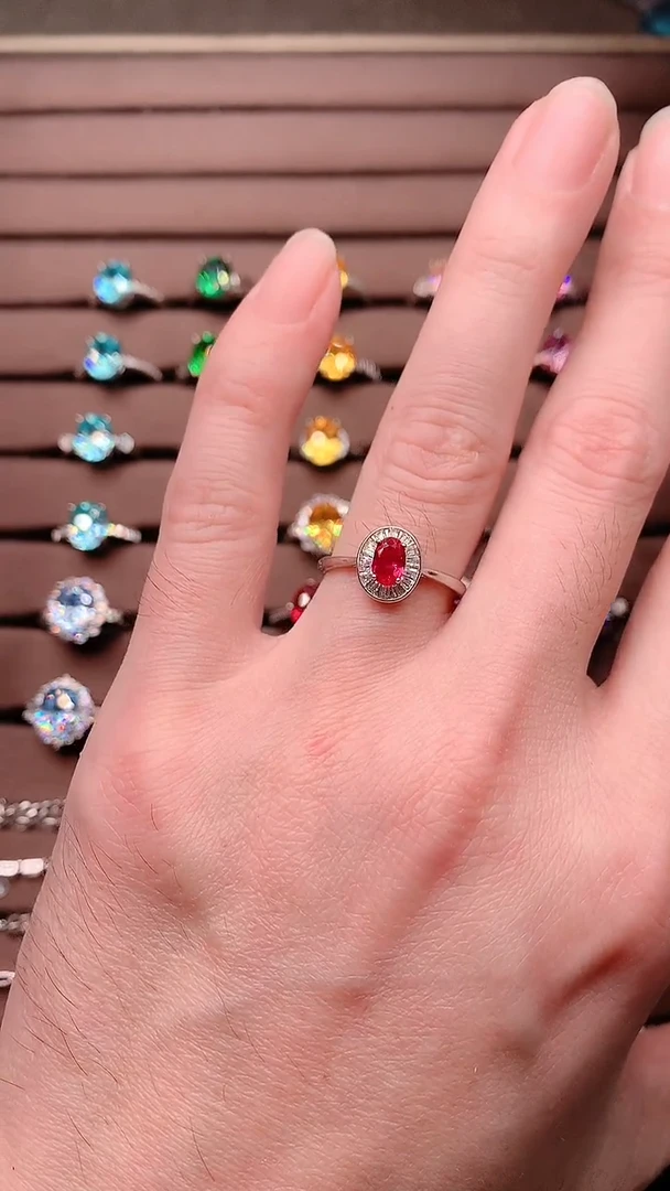 红宝石戒指银S925镶嵌·······
