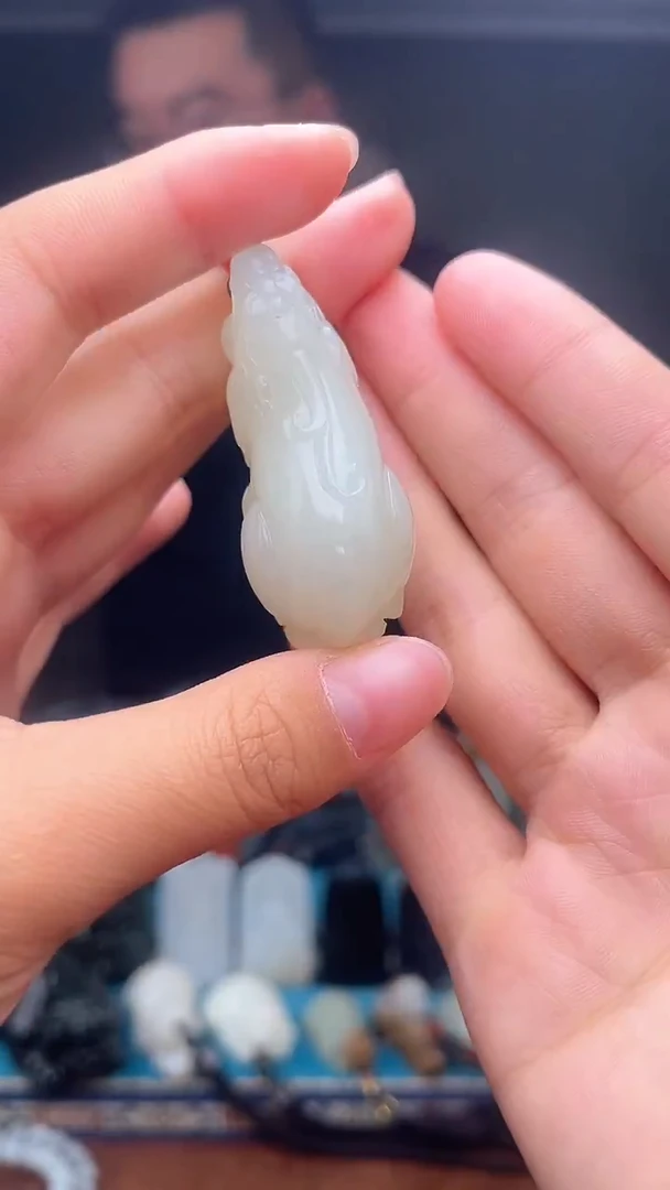 未镶嵌和田玉挂件1