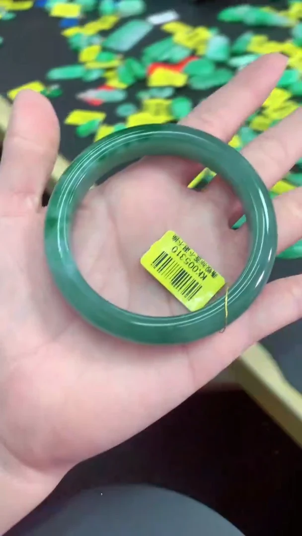 吊坠(不含链)未镶嵌翡翠天然缅甸翡翠A货