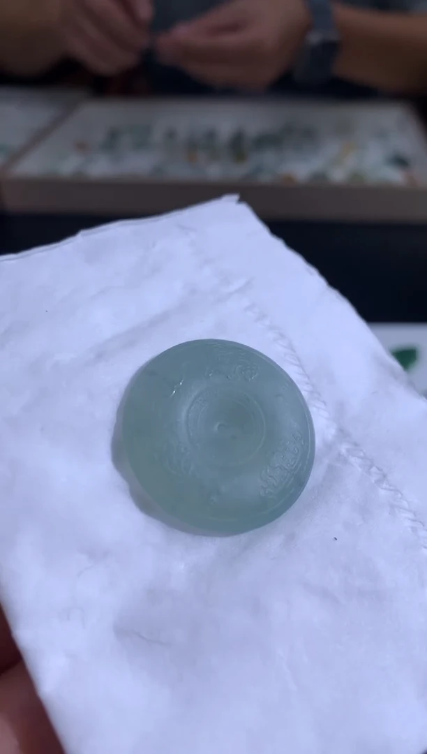 未镶嵌定制翡翠呆*?翡翠