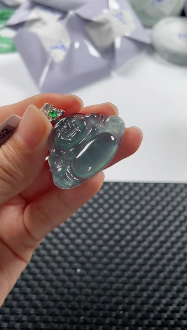 颈饰18K金镶嵌翡翠基地发货H 5878 佛公