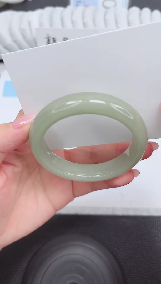 未镶嵌手镯石英质玉18-56.6