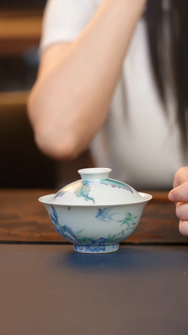 晴山素华雨打芭蕉盖碗
