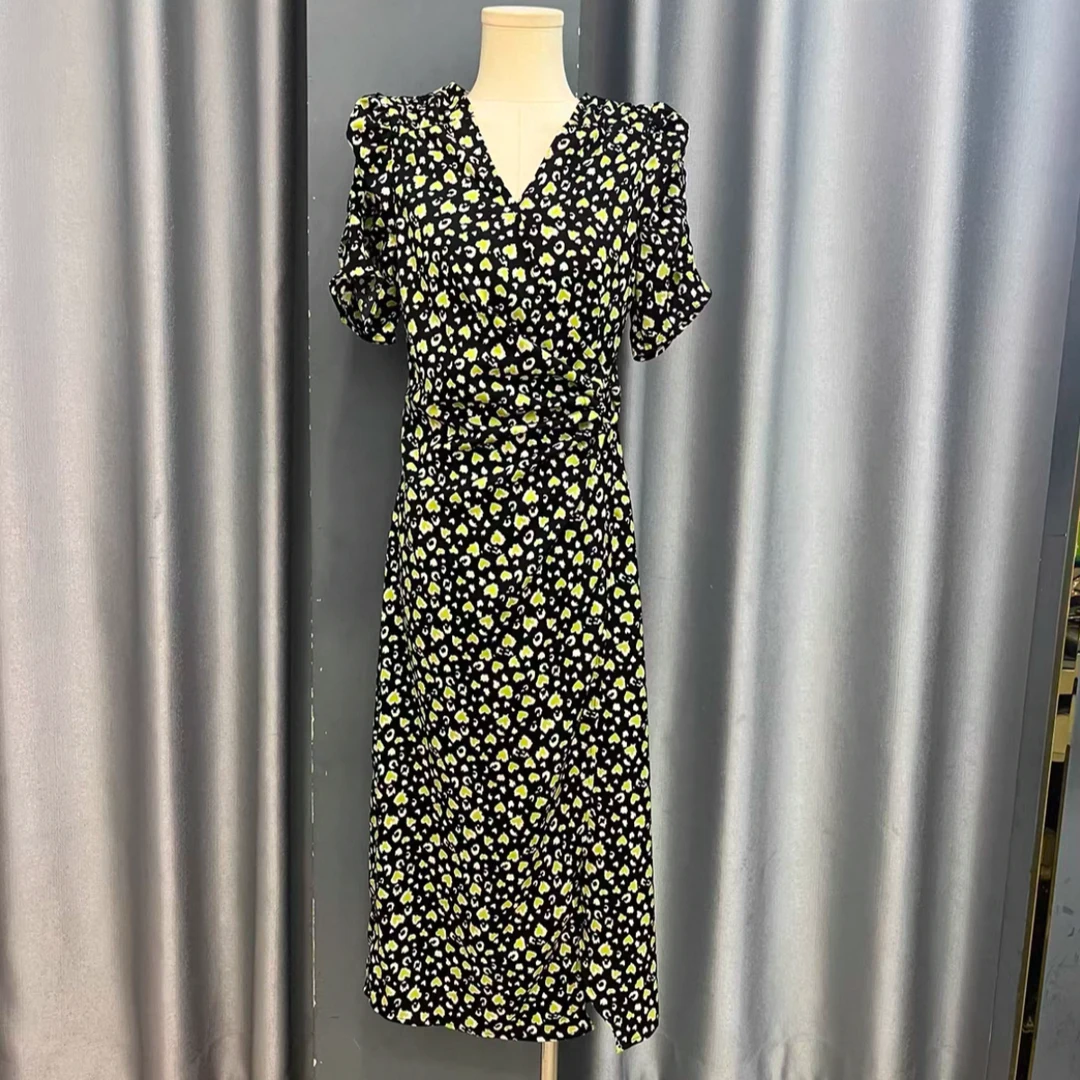 夏新款优雅碎花A字显瘦茶歇裙V领温柔风连衣裙L968