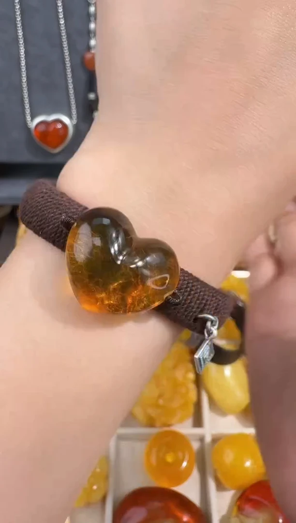裸石琥珀未镶嵌琥珀