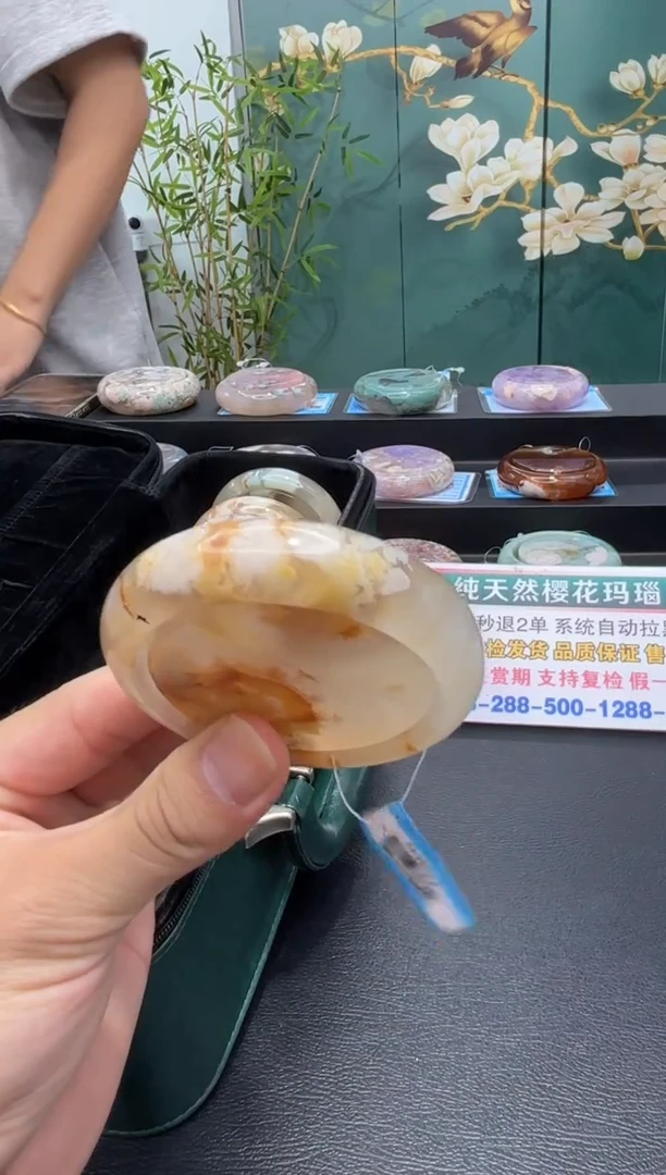 未镶嵌手镯石英质玉A637(59圈赠送镯心)
