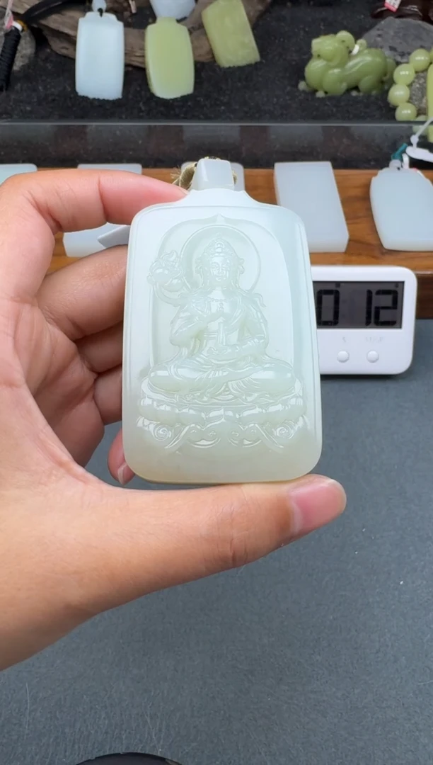 颈饰未镶嵌和田玉1