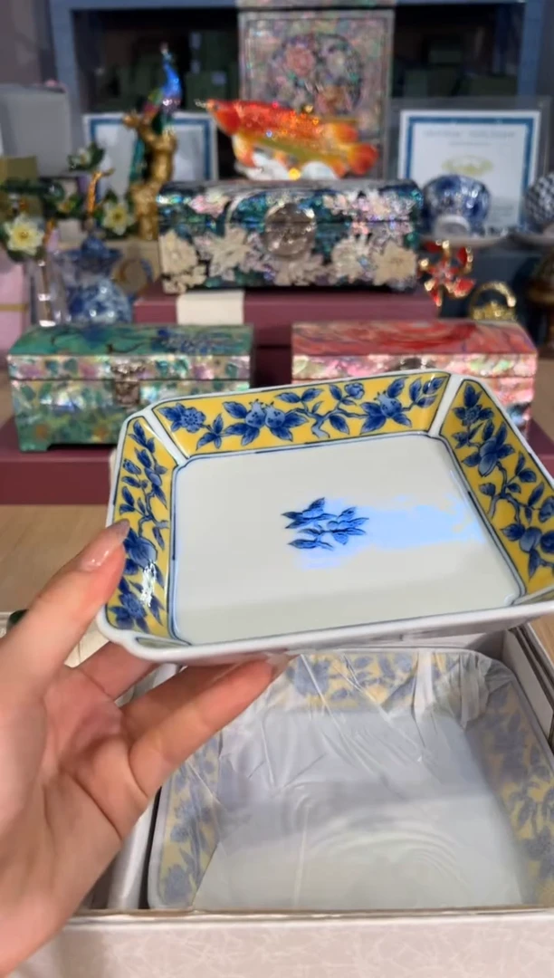 【闪购商品】杯231孤品 FFF          