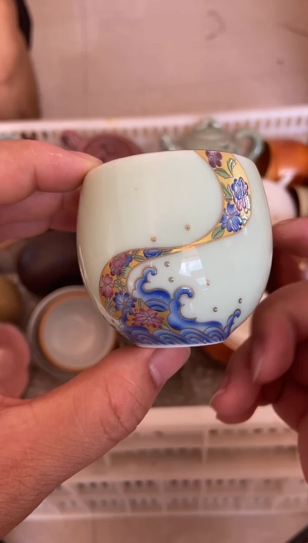 杯摄影的产品有使用过的痕迹有点脏介意勿拍