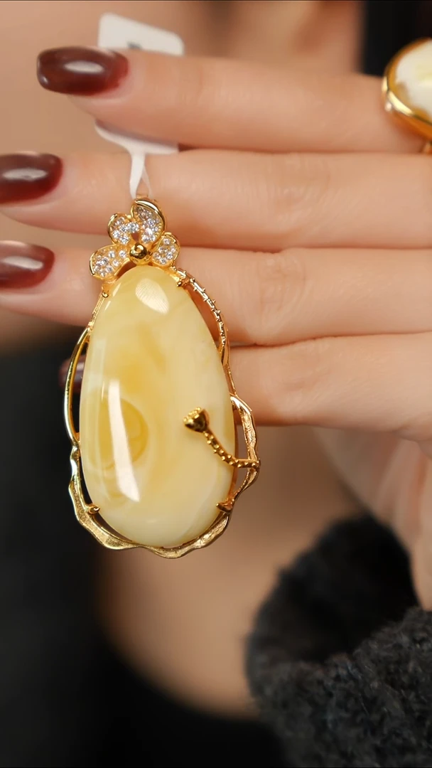 蜜蜡吊坠(赠链)银S925镶嵌两世欢吊坠