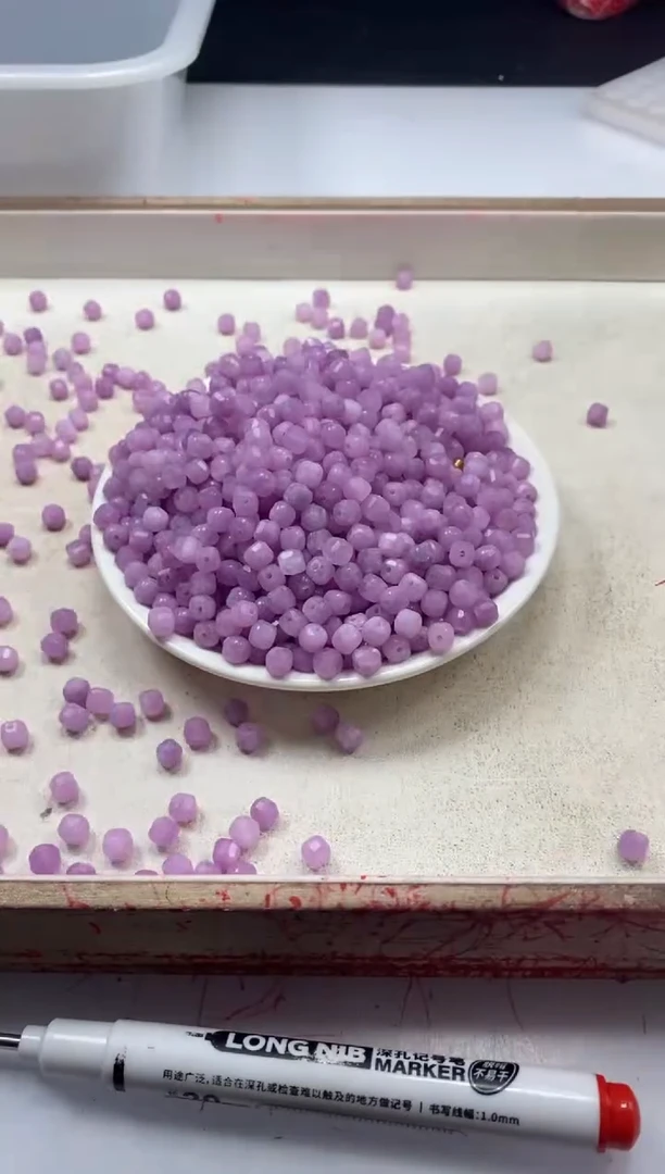 【闪购商品】水晶颈饰未镶嵌x2211紫锂灰方糖5mm*20颗