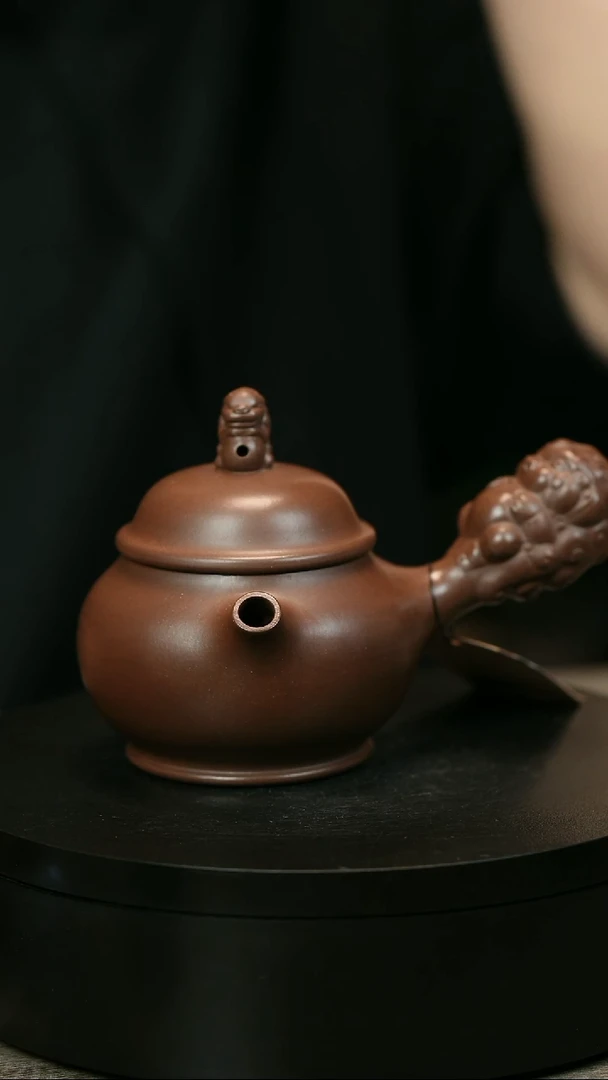 茶壶紫砂紫**来H2158赵信军瑞兽唐羽