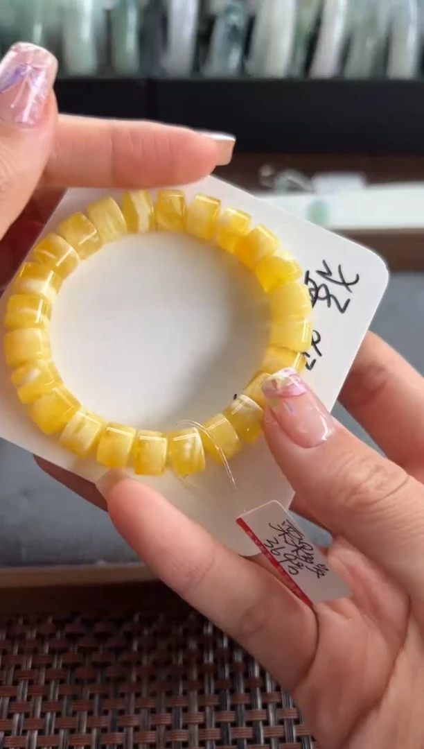 【闪购商品】蜜蜡手串未镶嵌369号